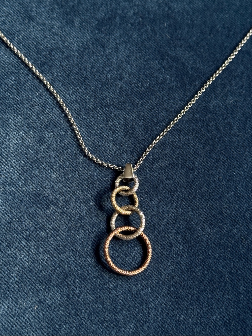 925 Sterling Silver multi-tone textured interlocking circle pendant necklace